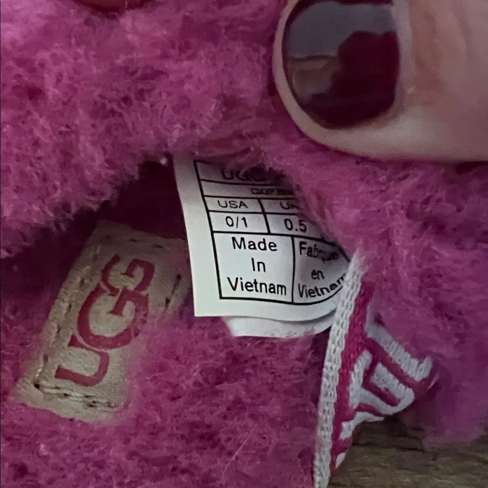 UGG Fuzzy Magenta Kids Slippers
